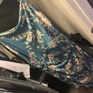 Floral dress *satin* stretchy